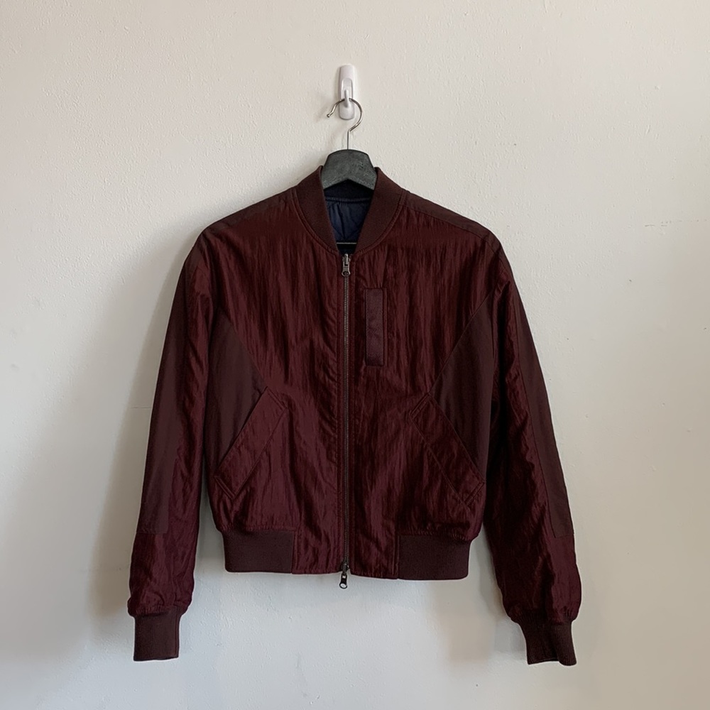 NWOT Vince REVERSIBLE 5-pkt Flight Jacket Navy Quilted  and Merlot Patchwork - Picture 2 of 12